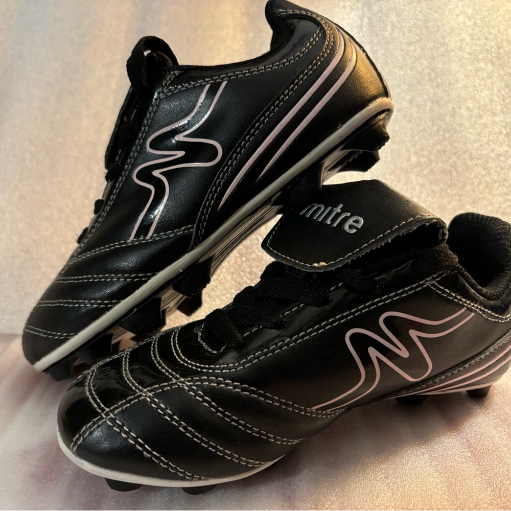 Youth Girls Baseball Cleats Size 13